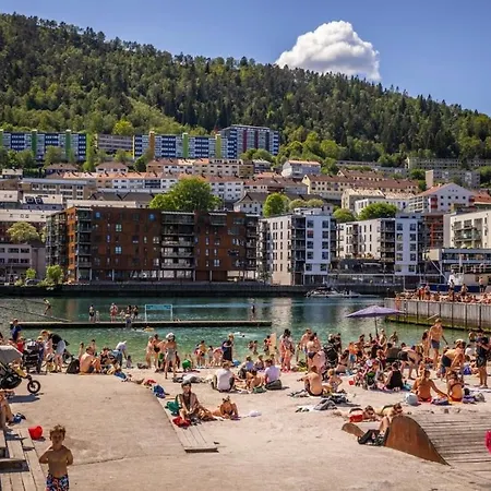 2 Story Modern Bergen