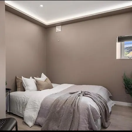 2 Story Modern * Bergen