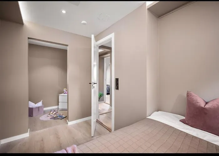 2 Story Modern Appartement *