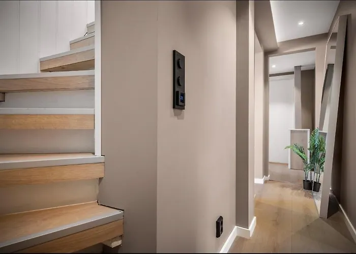 2 Story Modern Appartement *
